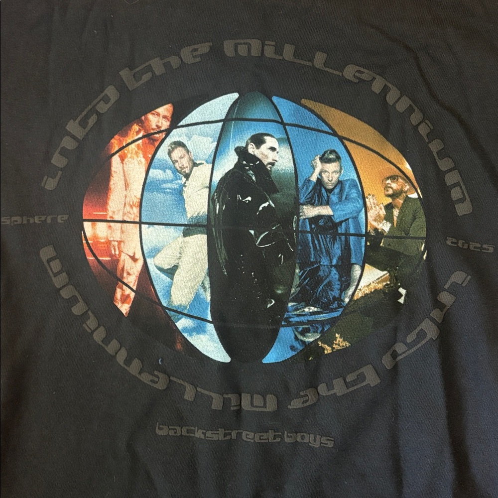 Backstreet Boys - Black Graphic Crewneck T‑Shirt (Size Small - oversized)